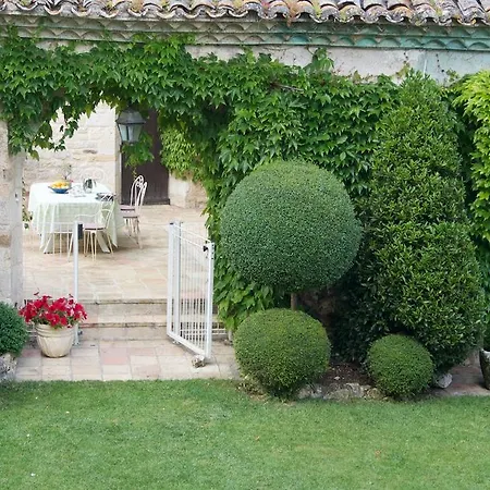Chateau Bed & Breakfast Cestayrols